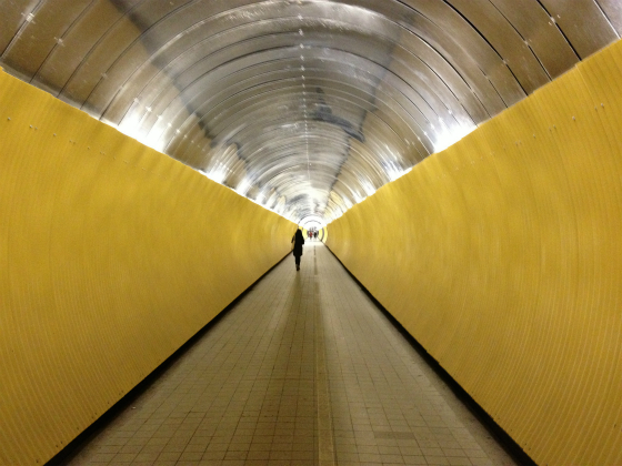 美しいデザインのストックホルムのトンネル通路