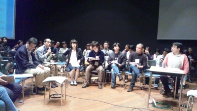 円卓会議