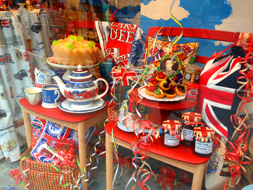 views of London during The Queen's Diamond Jubilee/ エリザベス女王即位60周年 ダイアモンド・ジュビリー ロンドンの様子
