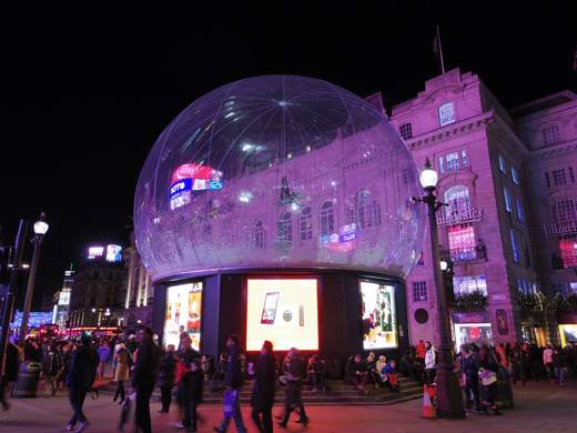 Eros,Christmas,snow globe,Piccadilly Circus, クリスマス, エロス像,スノーボール ス
