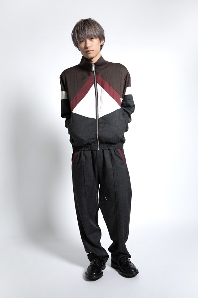 エクルベージュ Muze トラックセットアップ | junglebeast.com.mx