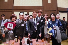 納会