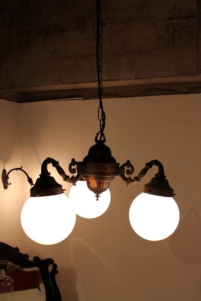 LAMP （3灯式 洋館のアールデコ照明） | galav antique (ｶﾞﾗｳﾞ ｱﾝﾃｨｰｸ）