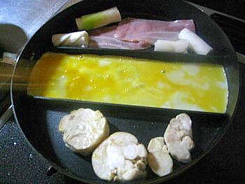センターエッグトリプルパン