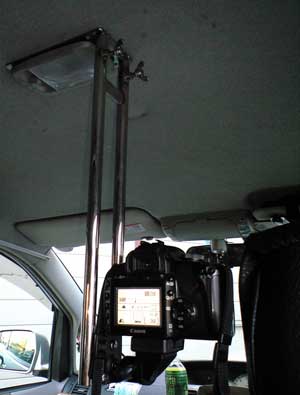 車載カメラ取り付け金具