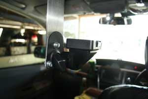 車載カメラ取り付け金具