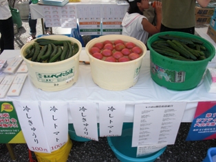 kitaku部縁日出店冷やしきゅうり、とまと