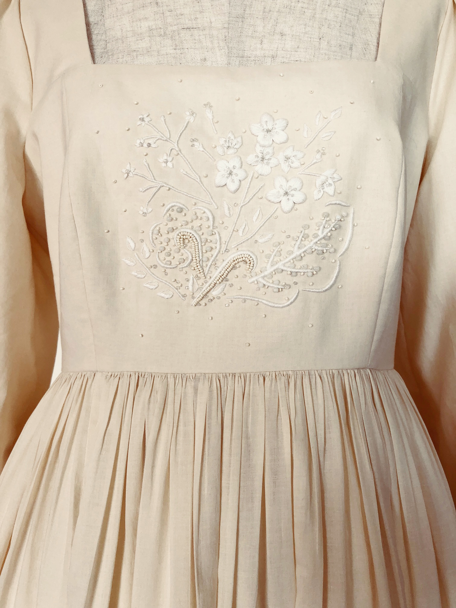 オーガニックコットンビーズ刺繍ドレス | HOSHI DRESS AND WEDDING // オーガニックコットンのオーダーウェディング