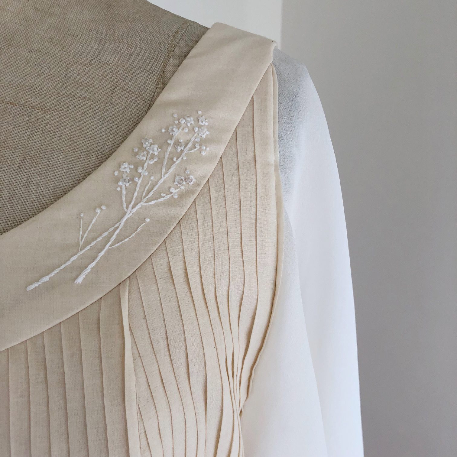 ウェディングドレス 付け袖付き ミモザ オーガニックコットンフレアー袖のドレス 完成 | HOSHI DRESS