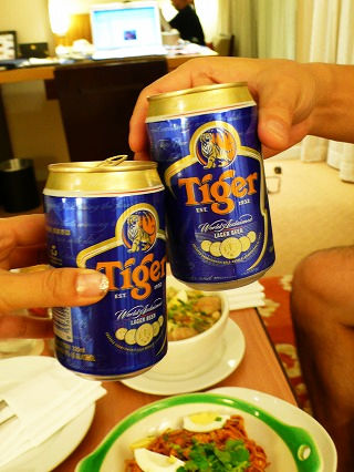 結婚記念日の乾杯