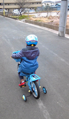 自転車に乗る.jpg