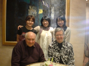 後ろ左から、biko,miao,某オケてぃんぱにすと(笑)下の列、エーベルご夫妻