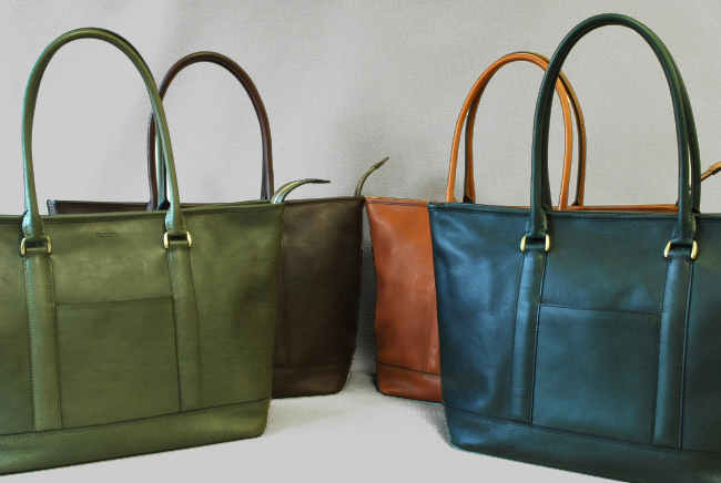 WILDSWANS BASISバージス ミネルバボックス コニャック 収納袋付き WILDSWANS BASISバージス ミネルバボックス コニャック 収納袋付き