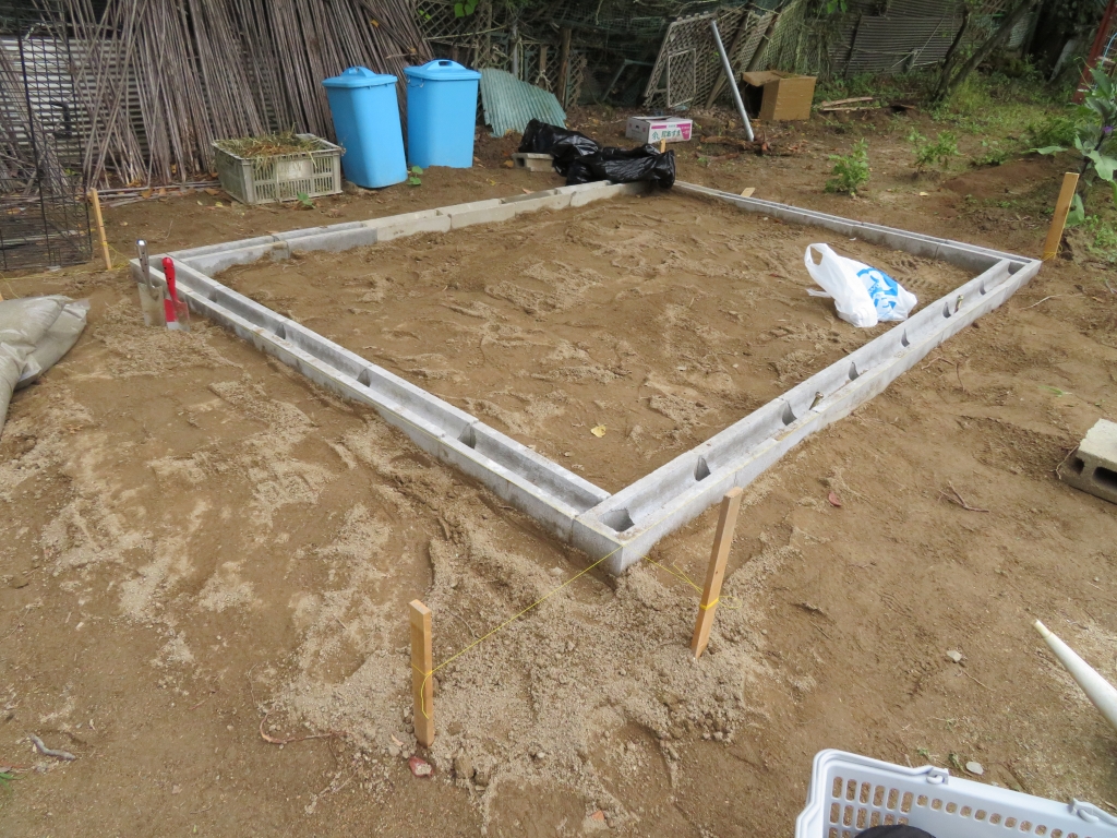 鶏小屋 DIY 秋海