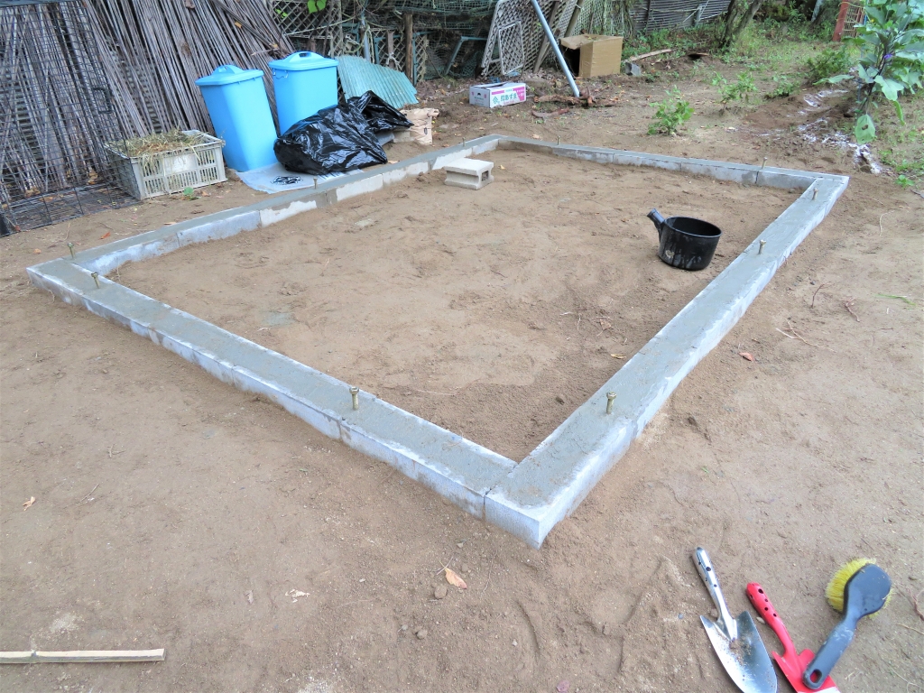 鶏小屋 DIY 秋海