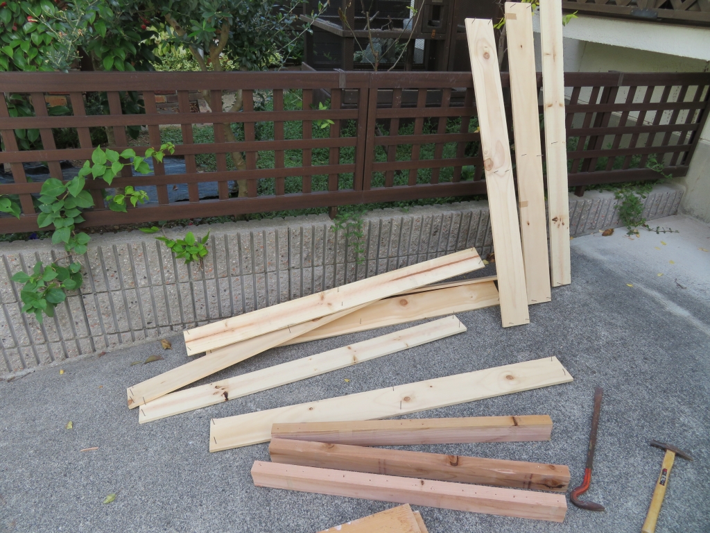 パレット解体 秋海