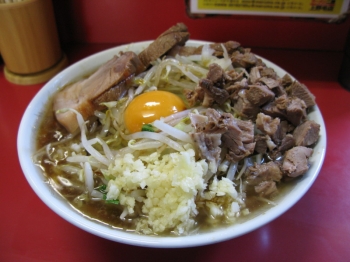 小ブタニンニクカラメ生玉子