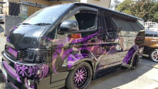 ⭐︎お試し価格⭐︎ ハイエース　カスタムペイント　グラデーション　カスタムペイント 強烈ハイエースカスタムペイント＾＾ | ZOMBIE FACTORY