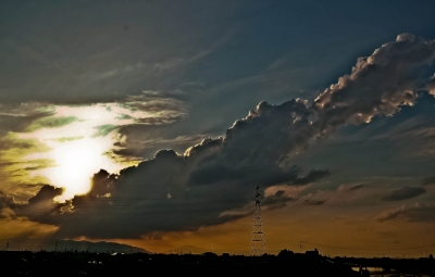 竜巻未満の雲デフォルメ