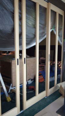 八百屋入口建具 引き戸