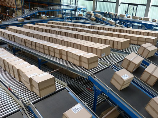 logistics-852936_640_2.jpg