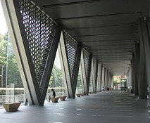 東京都現代美術館です♪
