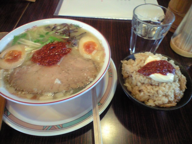 ラーメンもかしわ飯?も美味しかった