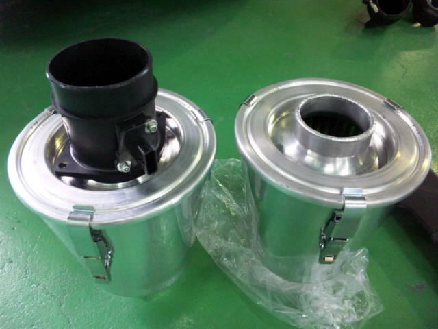 右が加工前で左が加工済です
