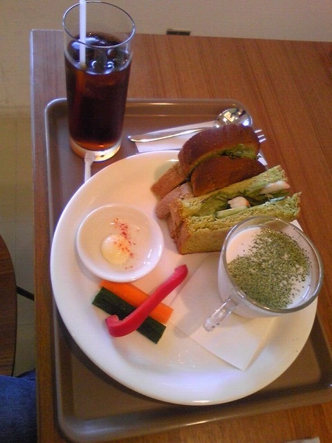 カフェで一休み♪