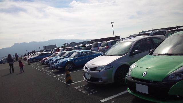 車だってすごい数