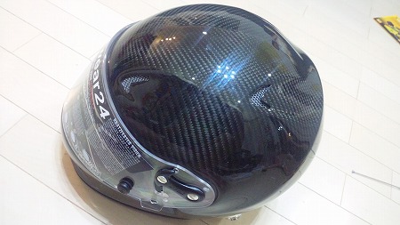 四輪用ヘルメットです