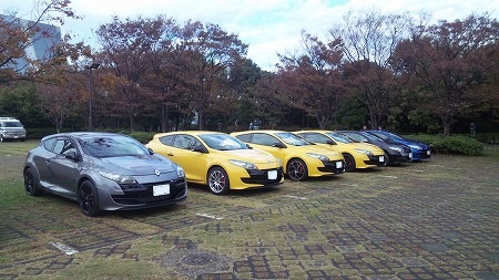 ここでは黄色とグレーが多かった