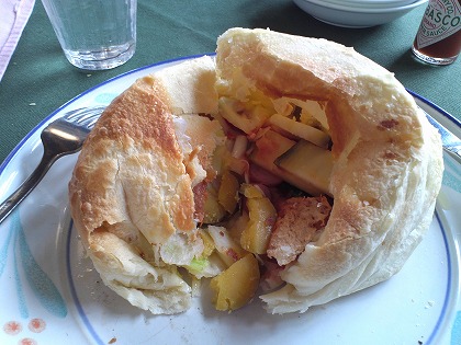中身は野菜だらけです