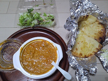 キーマカレーとチーズナン