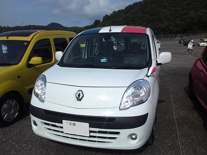 京都CADONOさんのデモカー