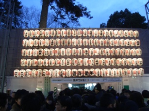 大国魂神社の修理中の随身門