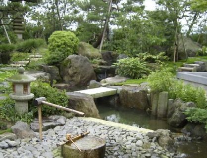 手水と蹲踞 | 新樹造園|誠意と創意の庭|富山県南砺市 手水と蹲踞 | 新樹造園|誠意と創意の庭|富山県南砺市