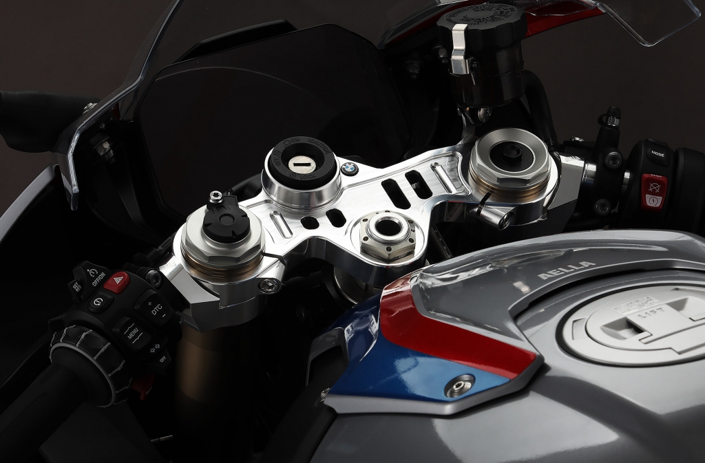 AELLA様パーツ紹介その3 | Motorrad 世田谷店 公式Blog