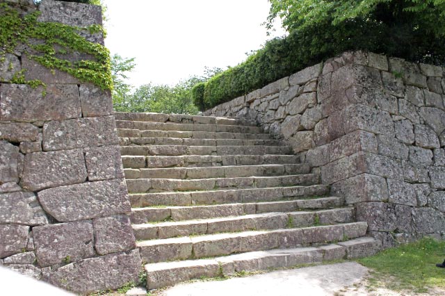 宇和島城の石垣-1.jpg