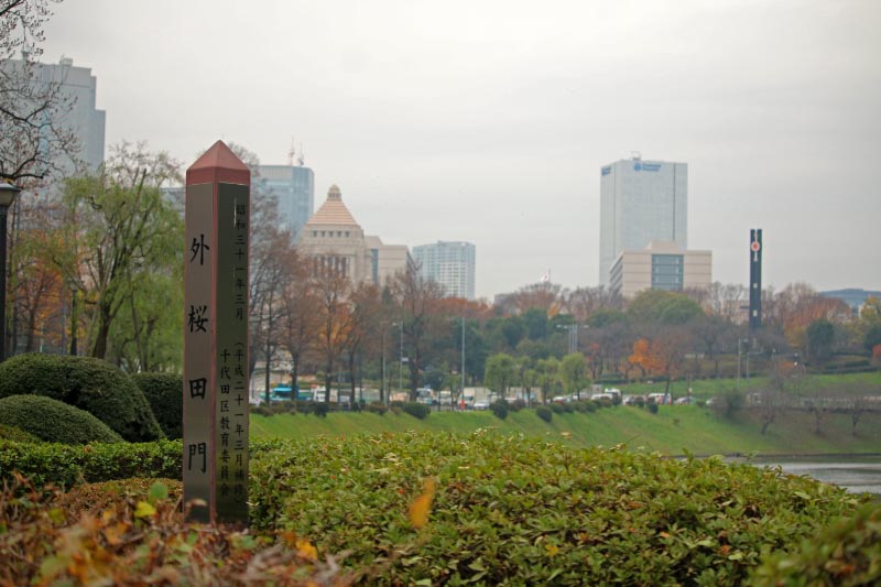 外桜田門-1.jpg