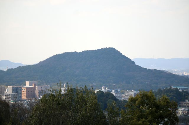 畝傍山.jpg