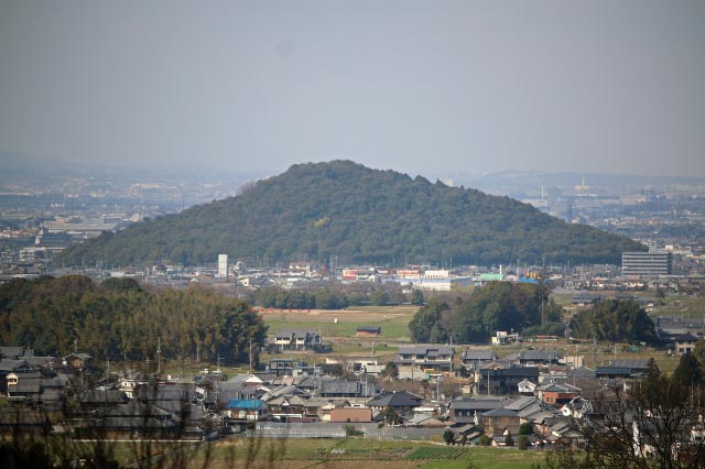 耳成山.jpg