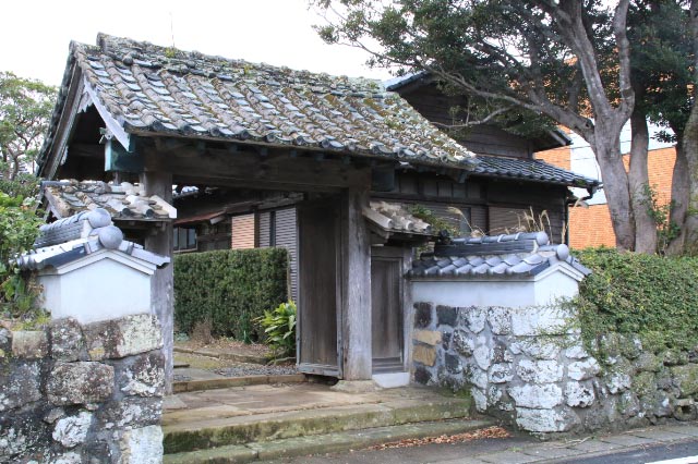 薬医門-1.jpg