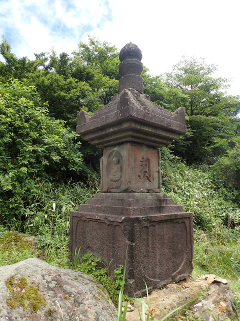 宝篋印塔-1.jpg