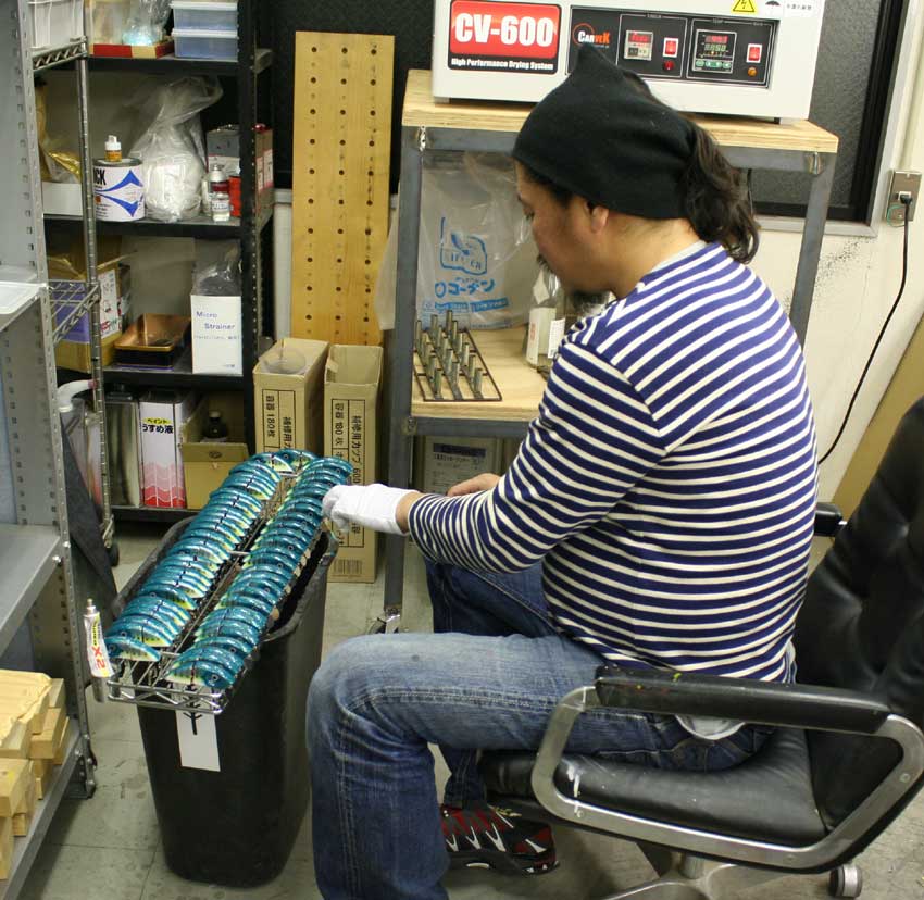 ヒップツイスト、明日、出荷いたします。 Brightliver Tackle.co. マツモトカズヨシの「埋もれた原稿ここにあります」