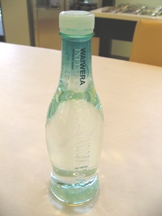 水