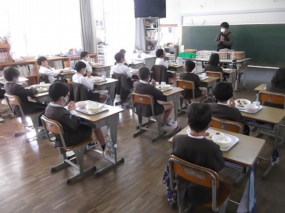 今日の給食風景（全学年）