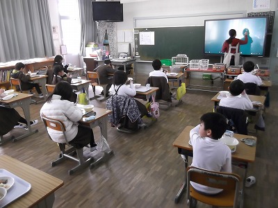 給食風景（全学年）