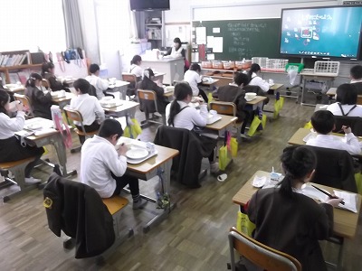 給食風景（全学年）