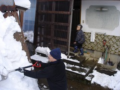 一人暮らしのお宅の除雪をお手伝い